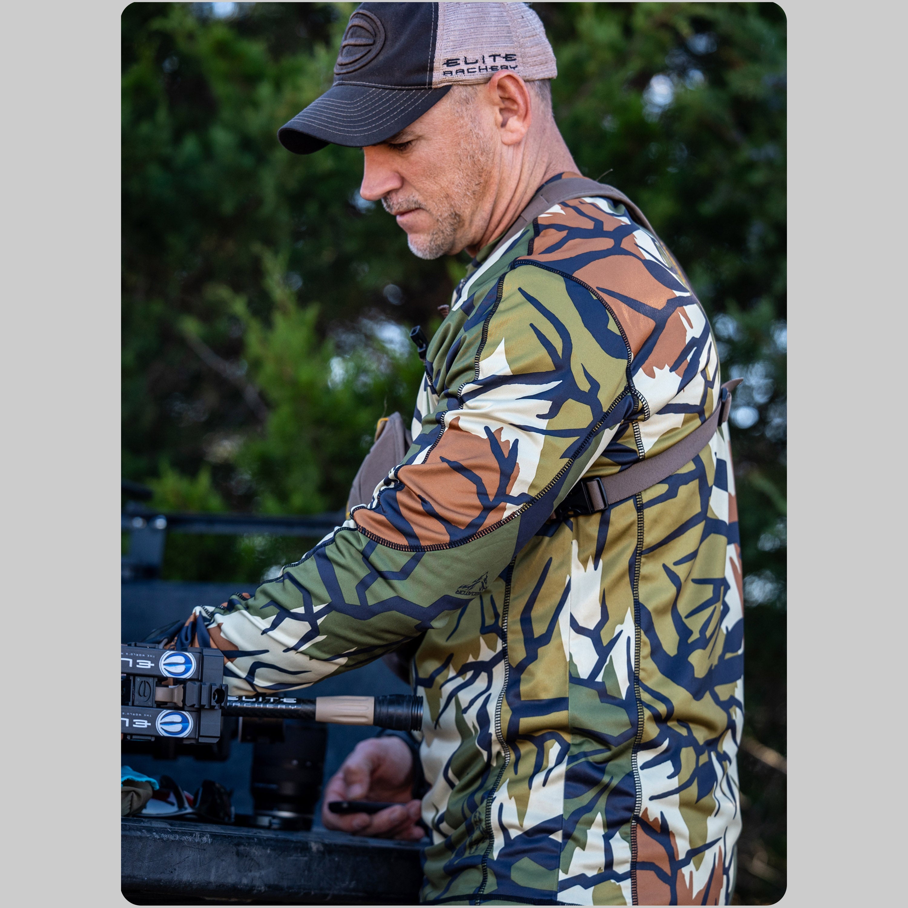 Predator Camo - Lifestyle Performance Long Sleeve Crew - #color_spring-green