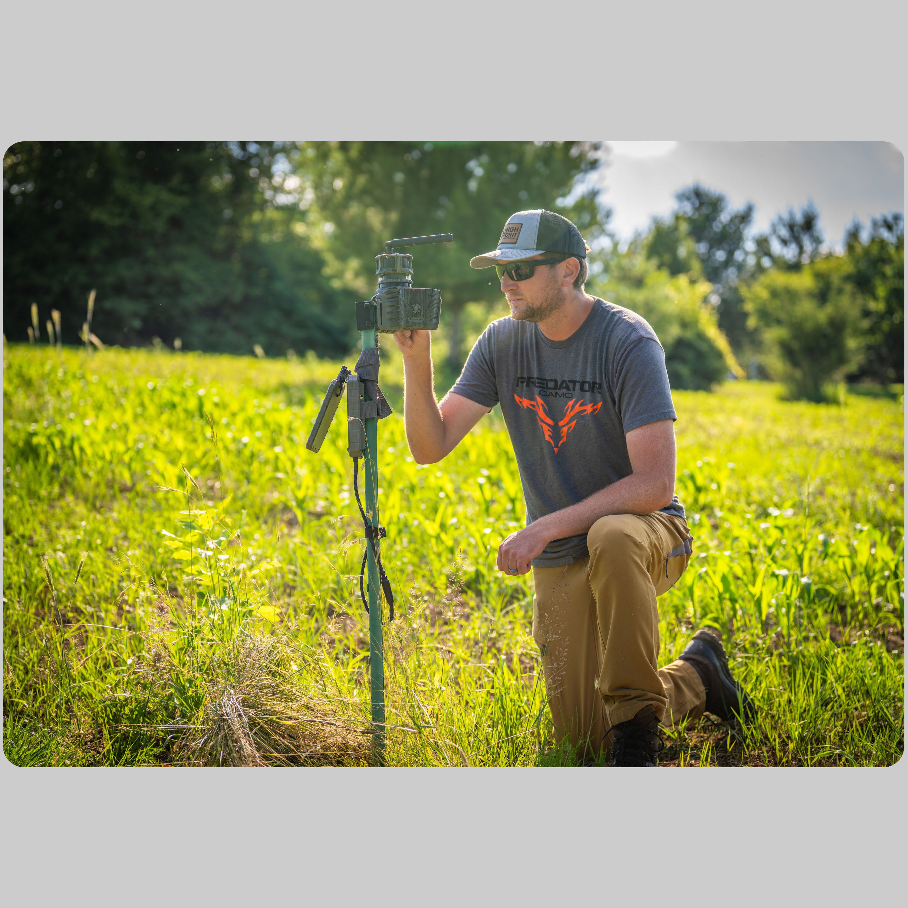 Predator Camo - Lifestyle 1 Triblend Logo Tee - Gray
