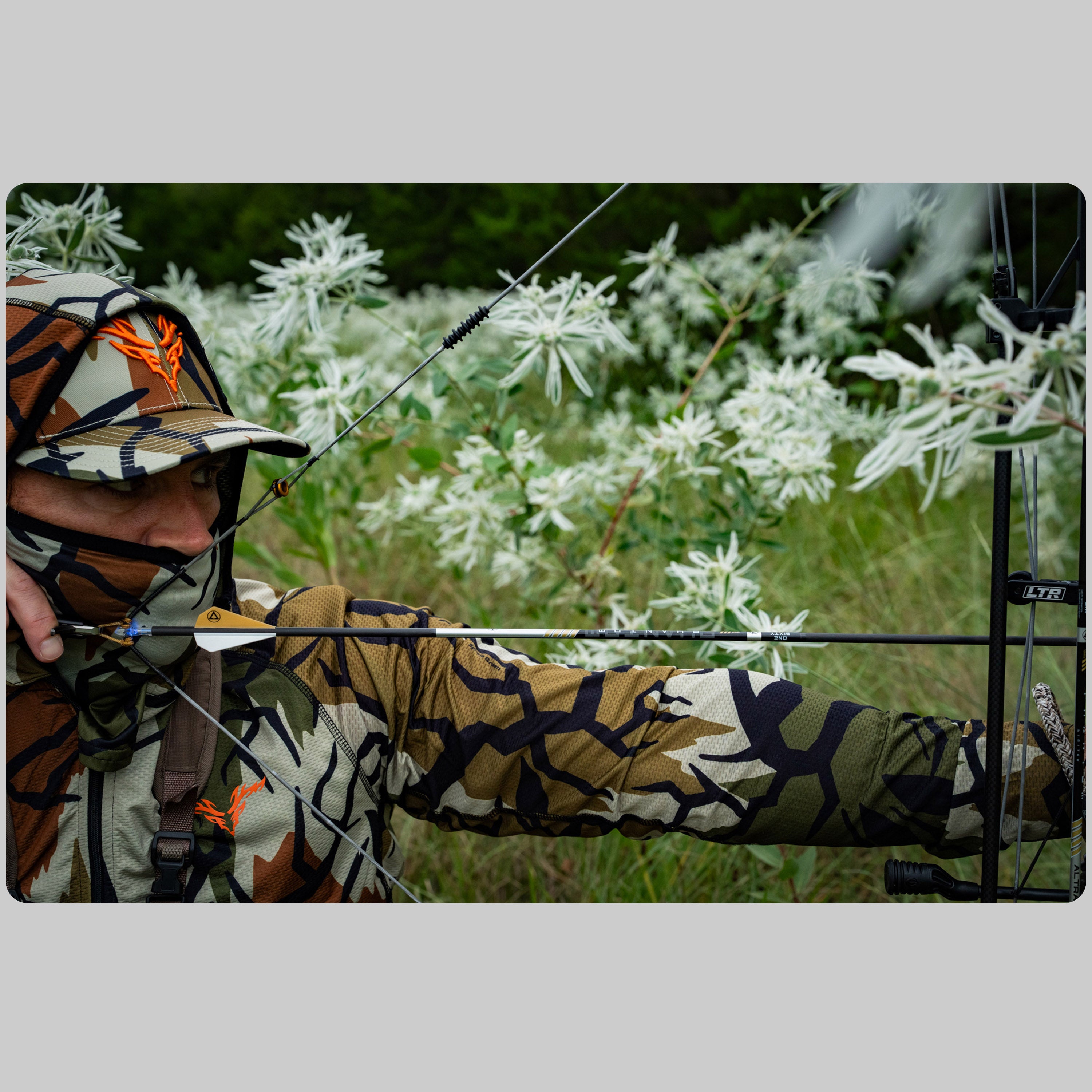 Predator Camo - Lifestyle 7 Vapor Lite Hoodie - #color_spring-green